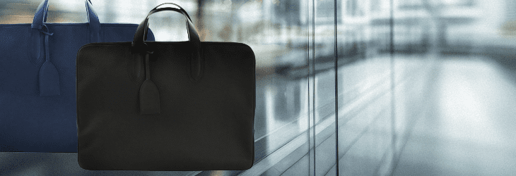 カミーユフォルネのビジネスバッグ